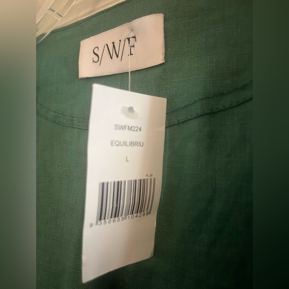 SWF Linen Puff-Sleeve Romper 
Size L - Picture 8 of 9